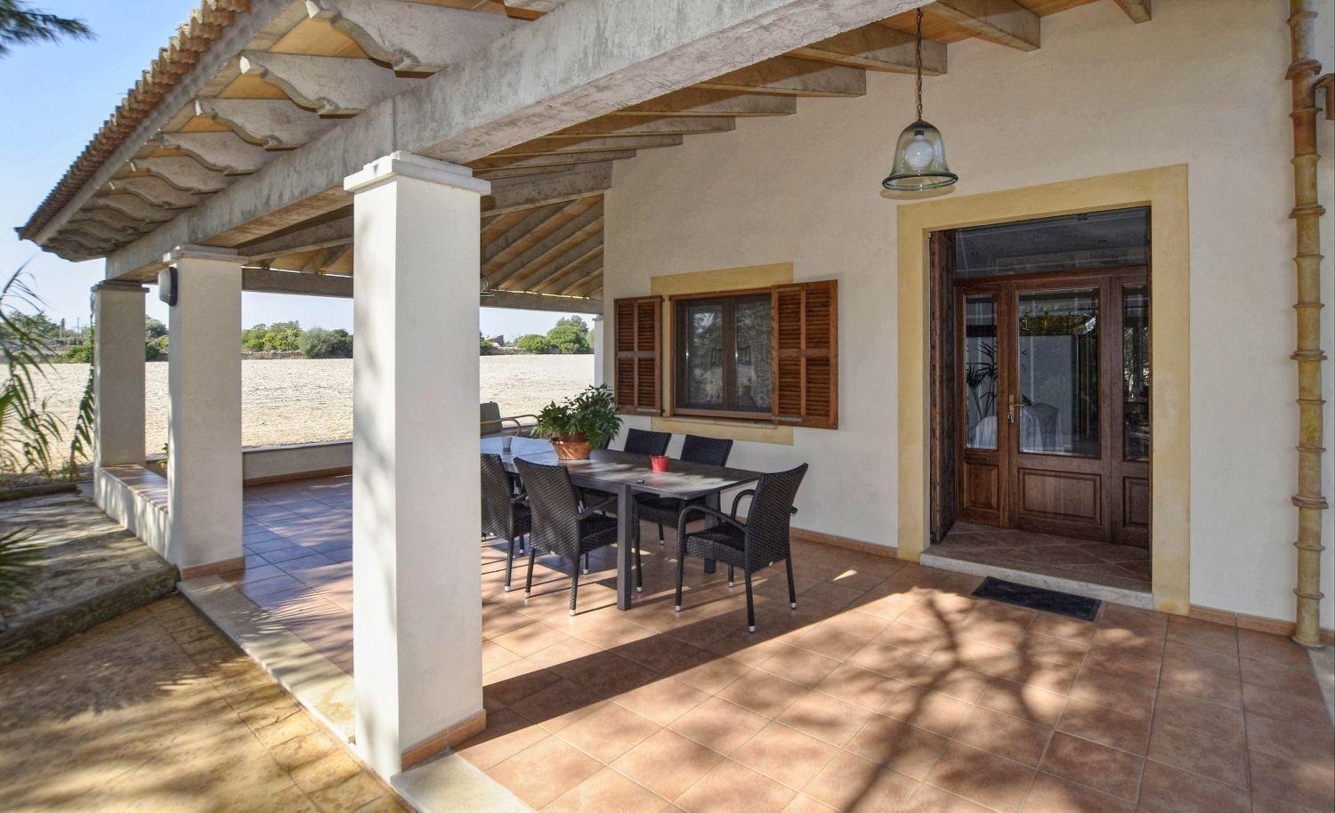 Ferienhaus Modernes Mit Pool, Klimaanlage Und Wlan Nur 2 Km Vom Entfernt