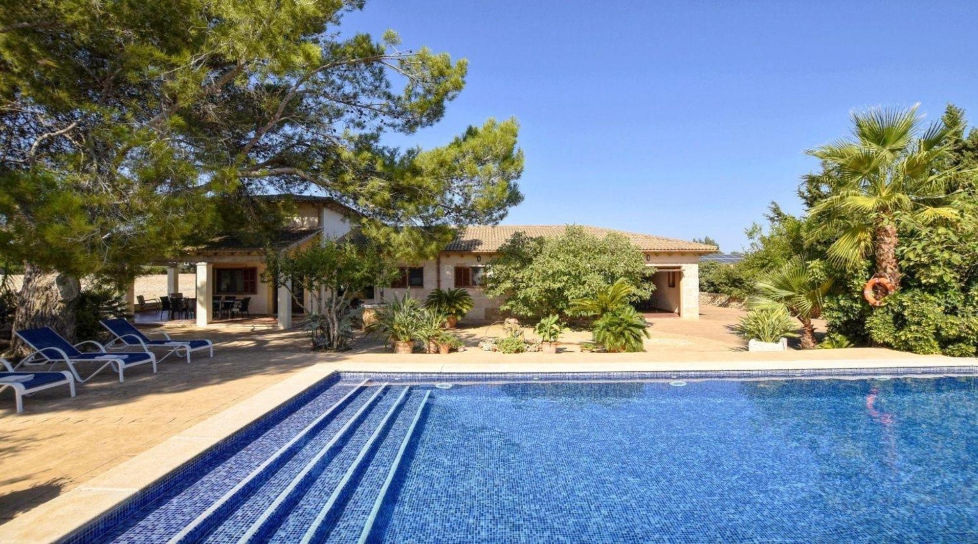 Ferienhaus Modernes Mit Pool, Klimaanlage Und Wlan Nur 2 Km Vom Entfernt *