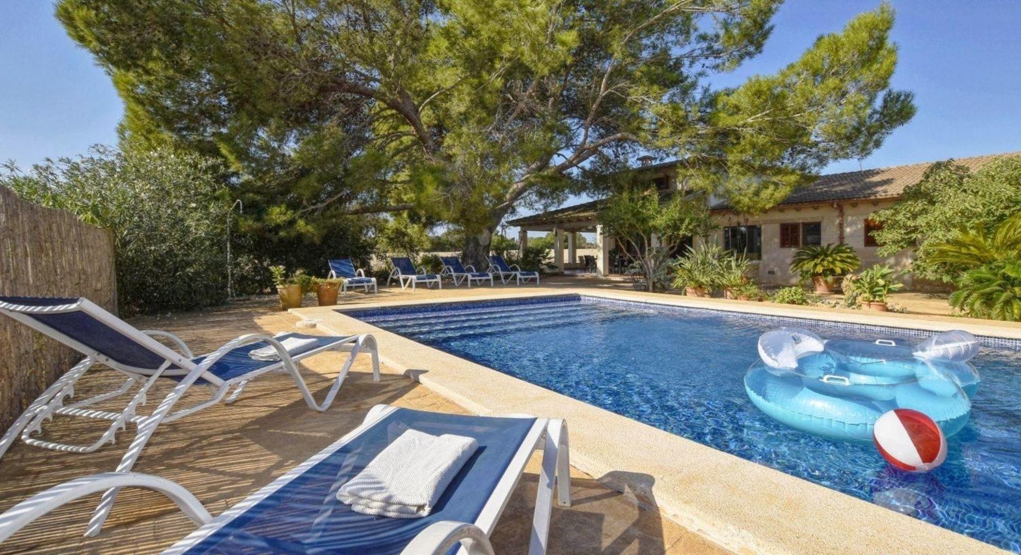 Modernes Mit Pool, Klimaanlage Und Wlan Nur 2 Km Vom Entfernt Ferienhaus Santa Margalida